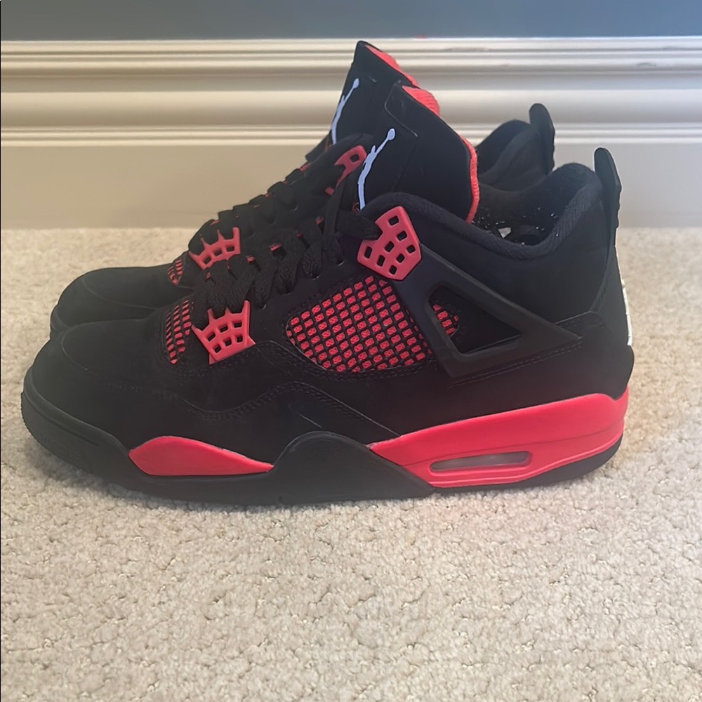 Jordan 4 Retro "Red Thunder"